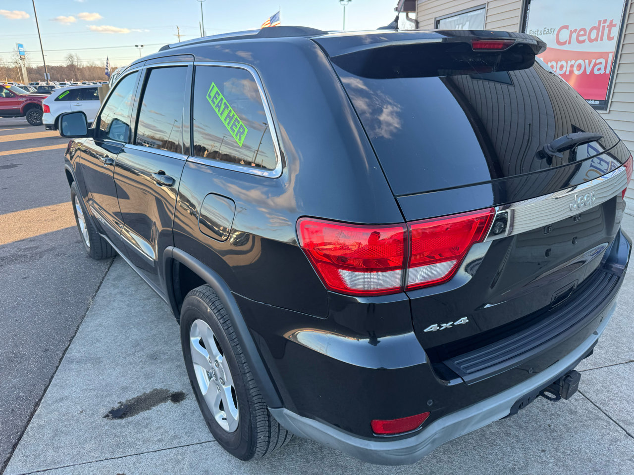Used 2012 Jeep Grand Cherokee Laredo image 7