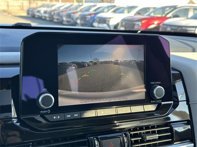 New 2025 Nissan Pathfinder SV w/ SV Premium Package image 21