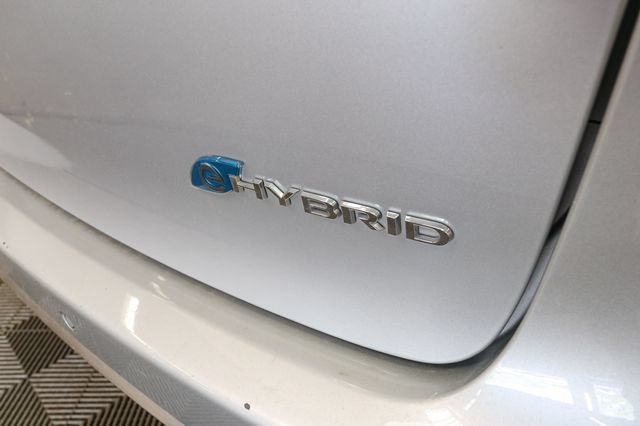 Used 2023 Chrysler Pacifica Touring-L FWD image 10