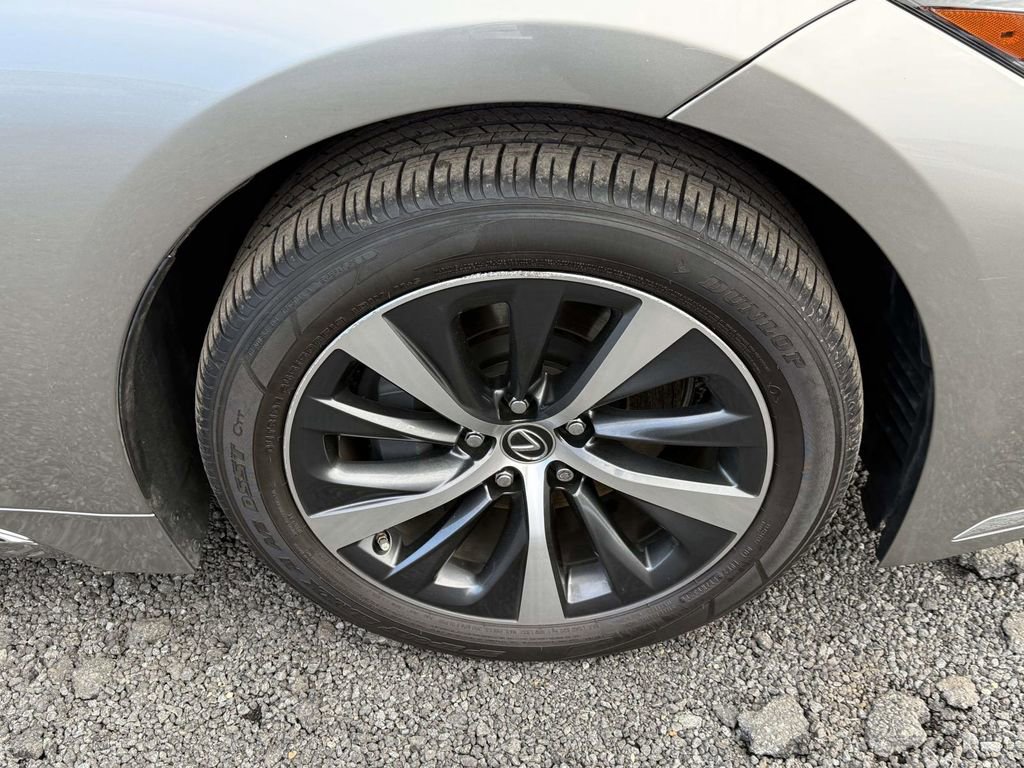 Used 2021 Lexus LS 500 AWD w/ Accessory Package (Z1) image 7