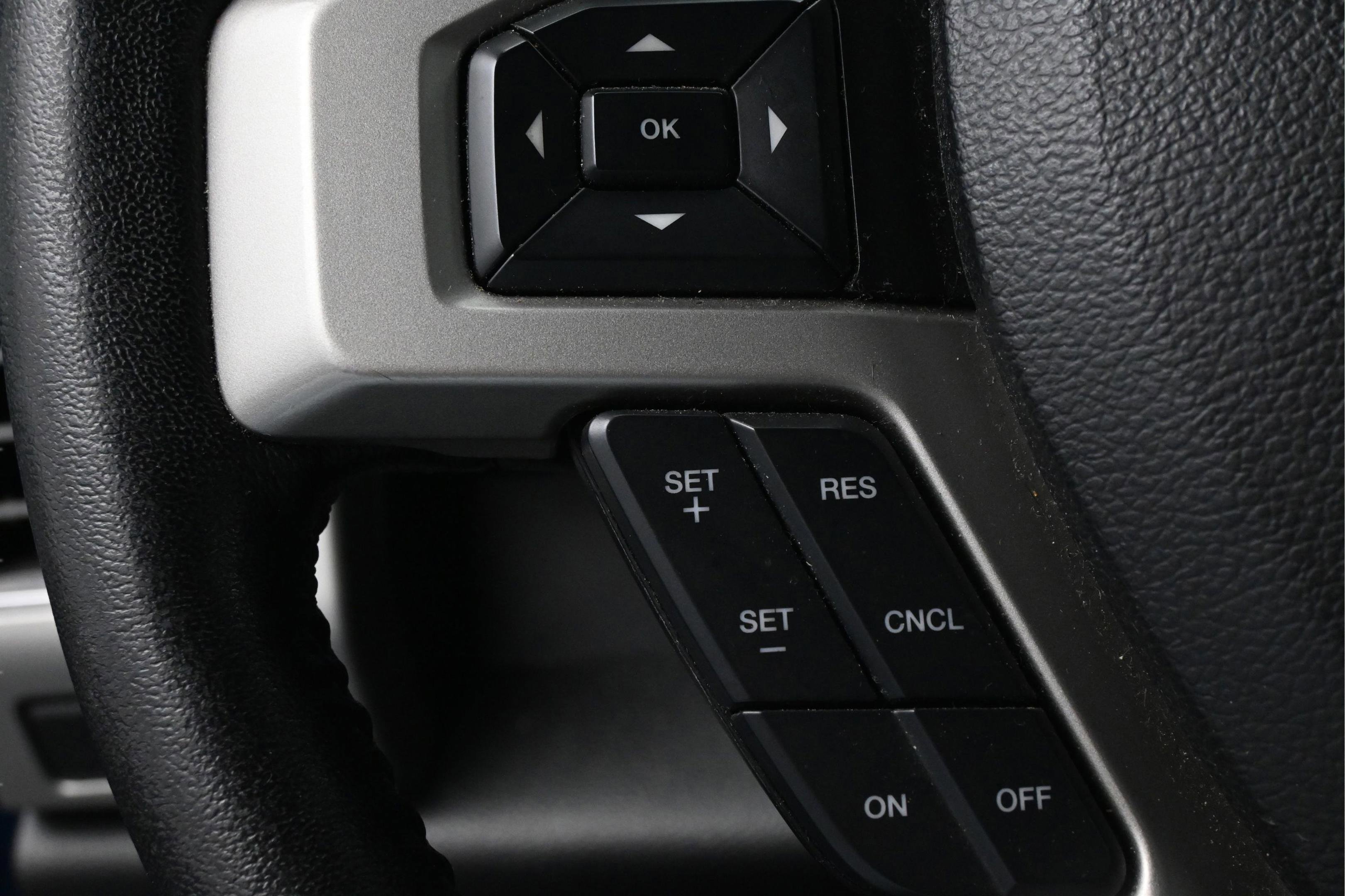 Used 2019 Ford F150 Lariat w/ Equipment Group 502A Luxury AWD/4WD image 18