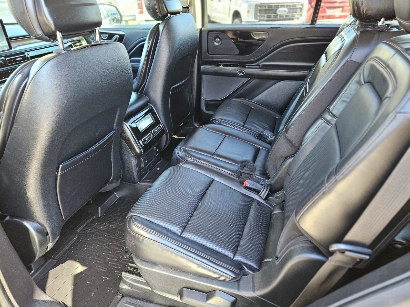 Used 2020 Lincoln Aviator Reserve w/ Elements Package Plus image 17