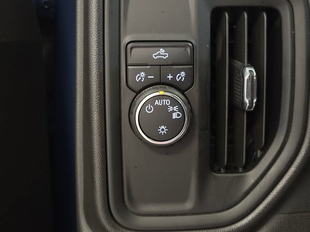 Used 2024 Chevrolet Silverado 1500 Custom RWD image 25