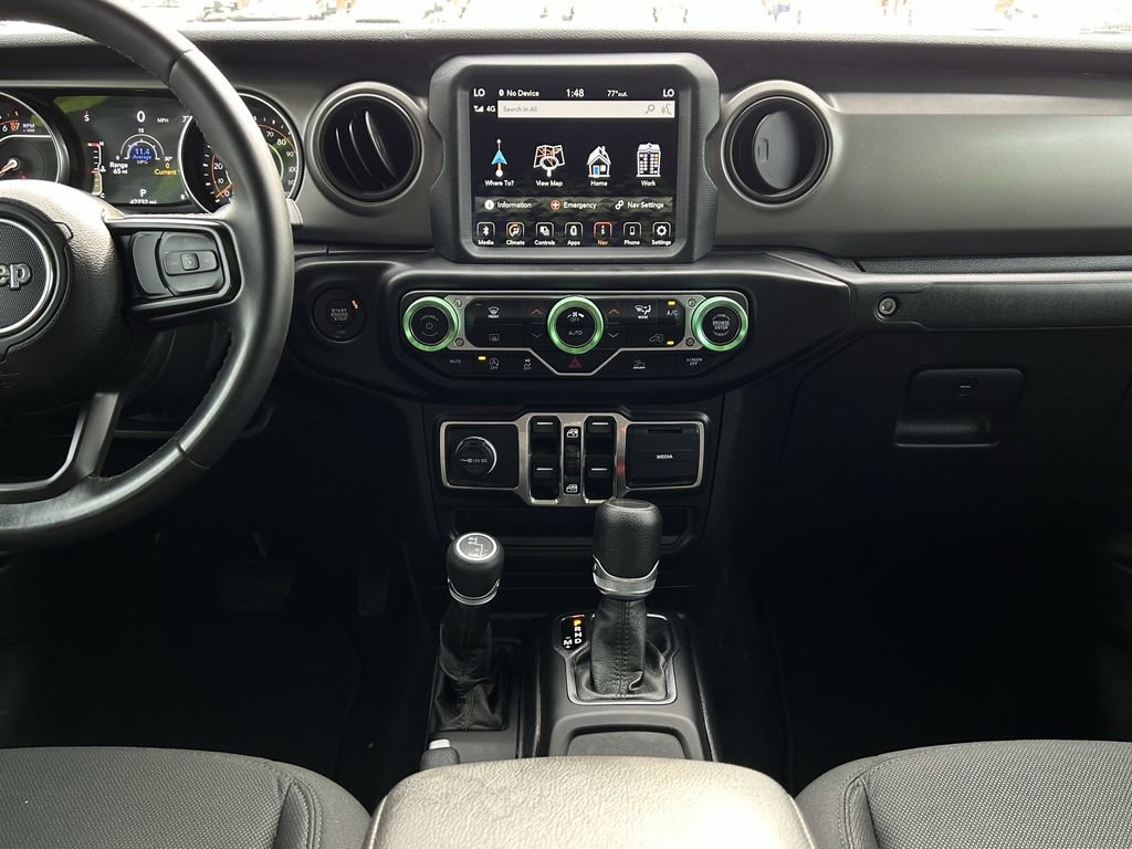 Certified 2021 Jeep Gladiator Willys image 20