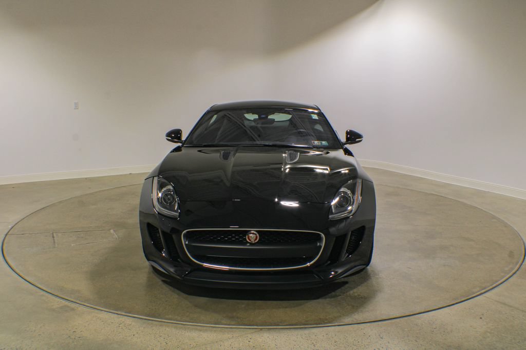 Used 2017 Jaguar F-TYPE Coupe RWD image 9