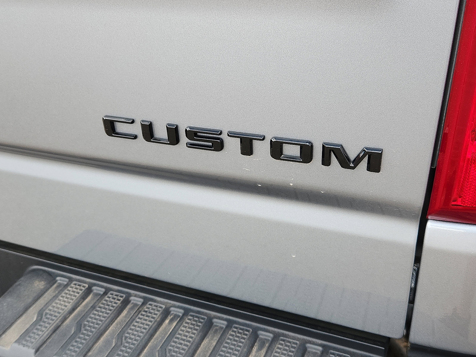 Used 2024 Chevrolet Silverado 1500 Custom w/ LPO, Dark Essentials Package image 7