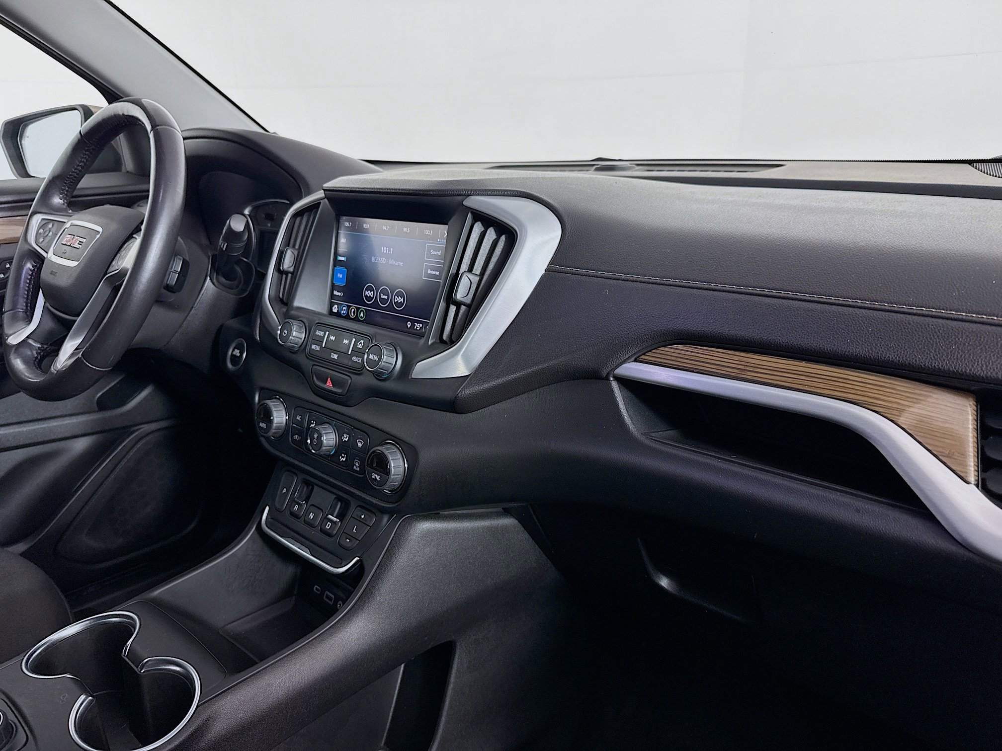 Used 2018 GMC Terrain SLE w/ Driver Convenience Package image 29