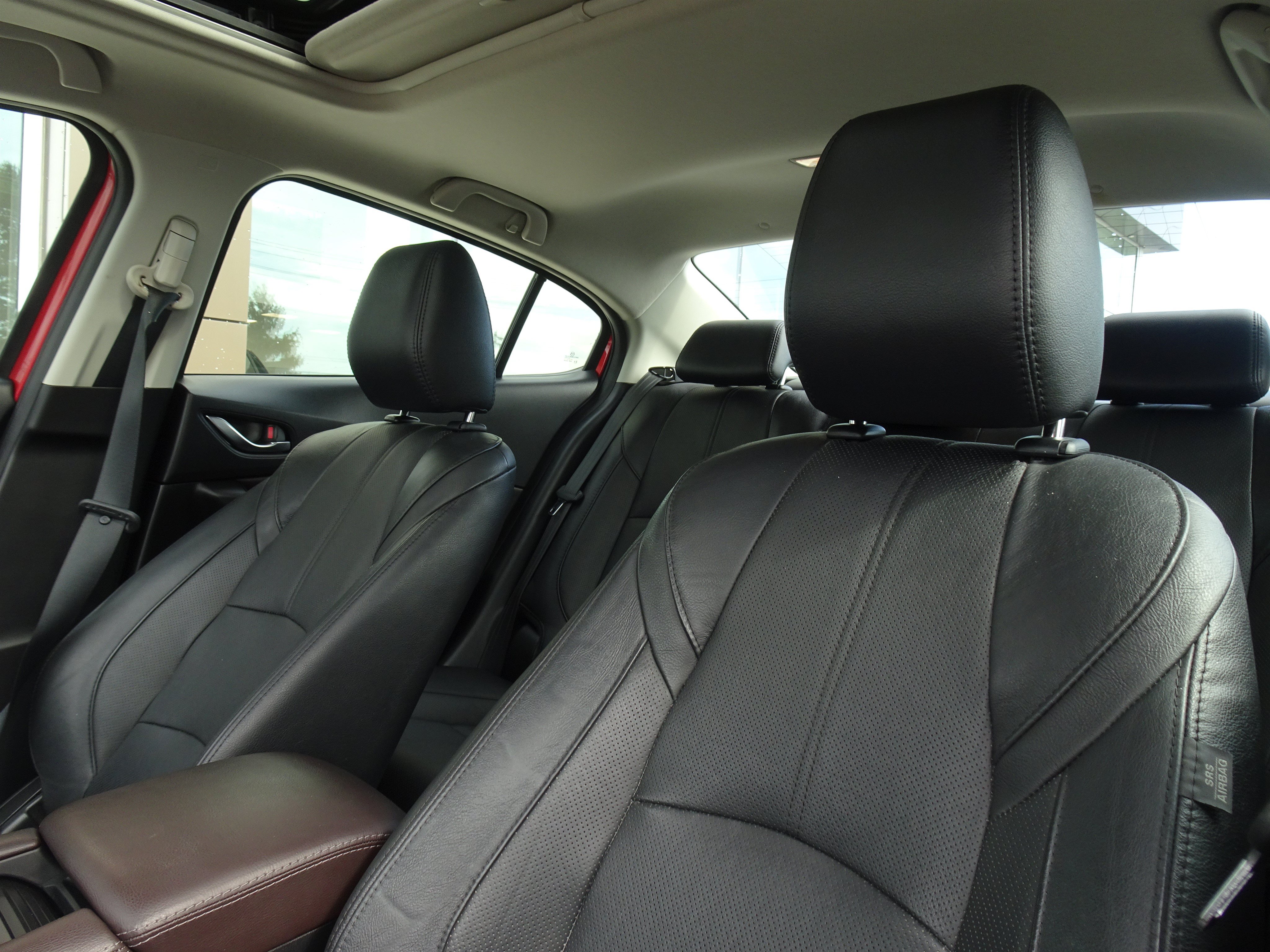 Used 2018 MAZDA MAZDA3 Grand Touring FWD image 10