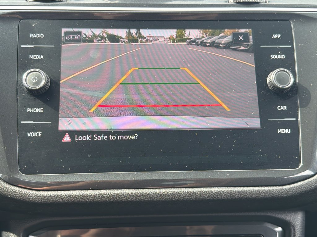Certified 2024 Volkswagen Tiguan SE w/ MDO Package, Two-Row AWD/4WD image 16