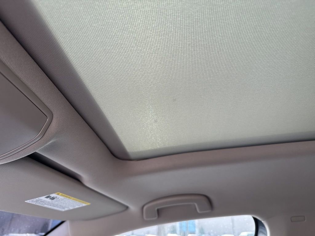 Used 2023 Volkswagen Atlas SEL R-Line image 19