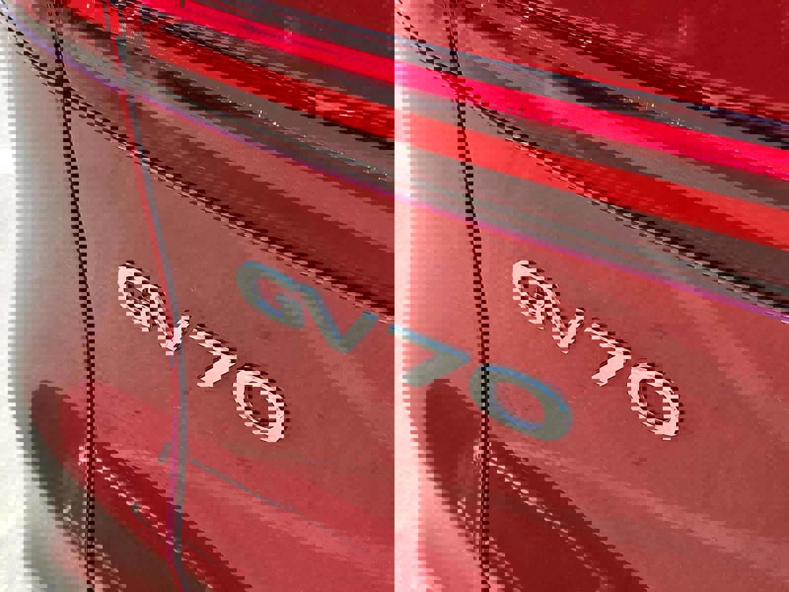 Used 2025 Genesis GV70 2.5T image 13