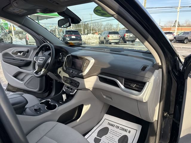 Used 2022 GMC Terrain SLE w/ Driver Convenience Package image 28