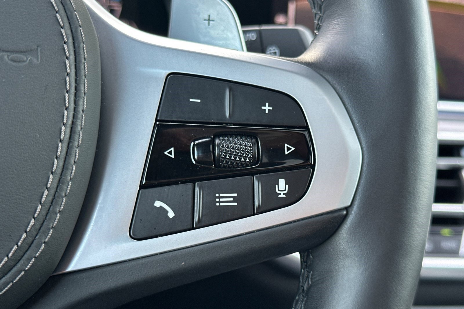 Used 2021 BMW X5 xDrive45e w/ M Sport Package image 30