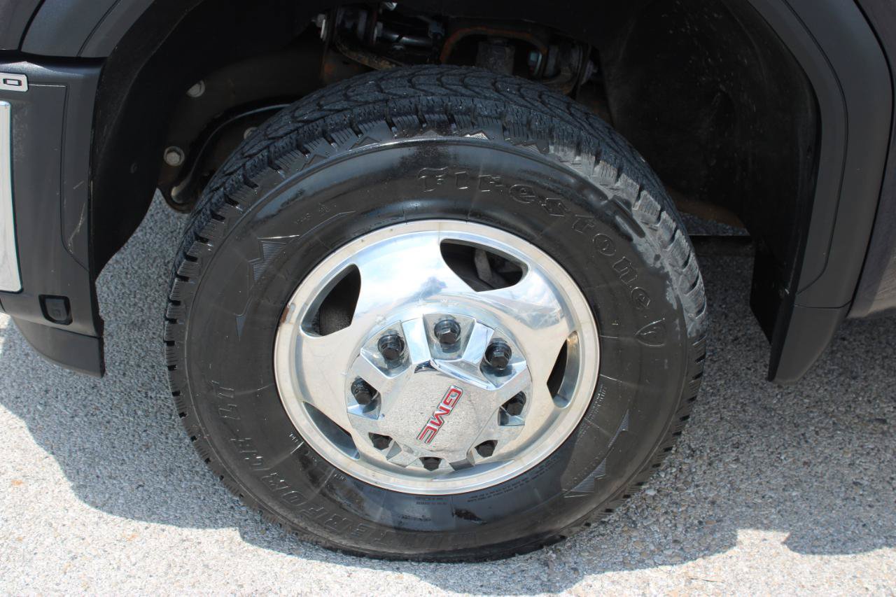 Used 2025 GMC Sierra 3500 SLT w/ SLT Convenience Package AWD/4WD image 7