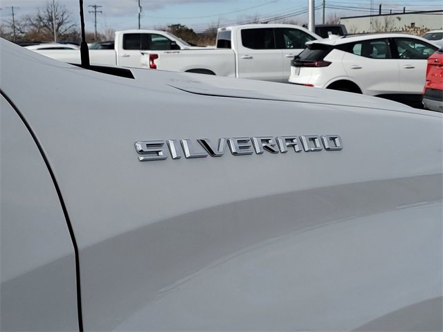 Used 2024 Chevrolet Silverado 1500 LT image 30