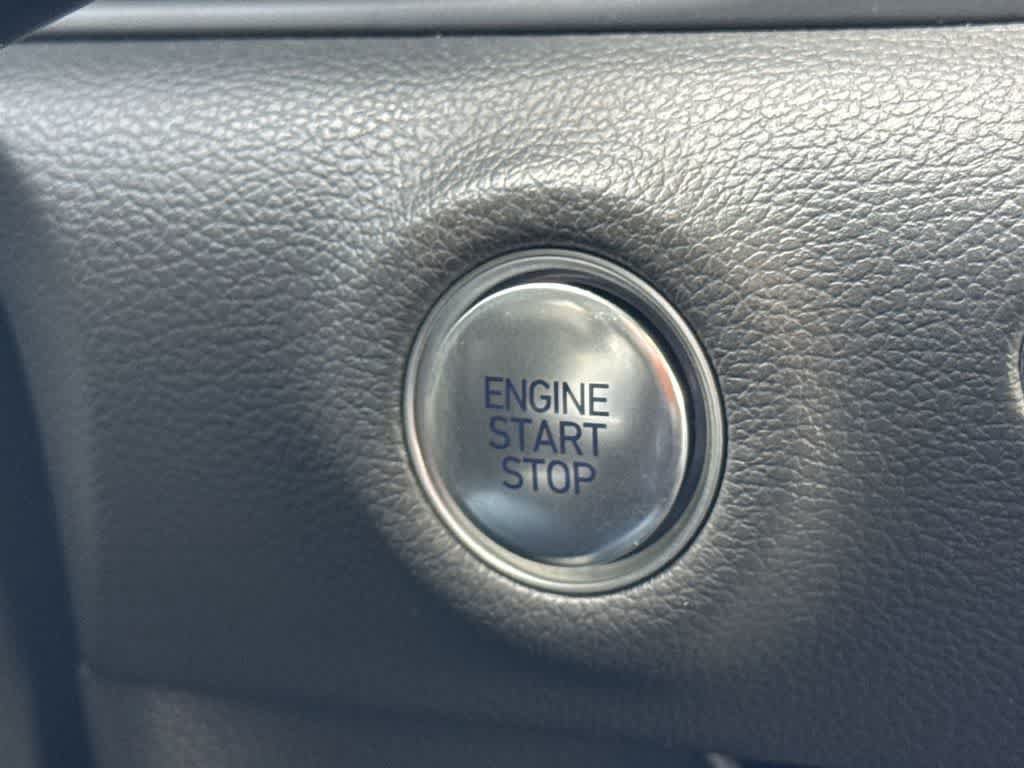 Used 2023 Hyundai Sonata Limited w/ Cargo Package FWD image 17