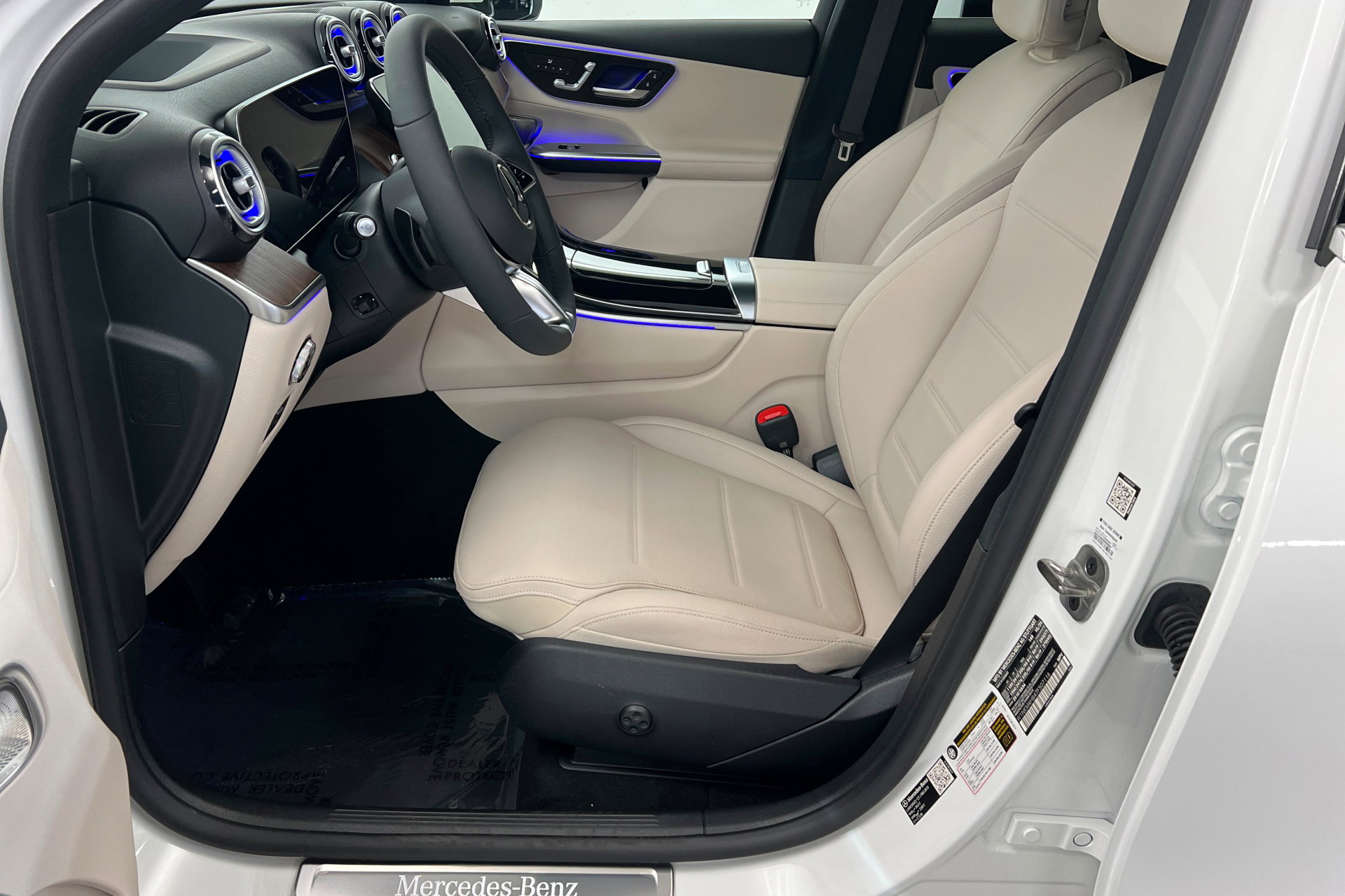 New 2026 Mercedes-Benz GLC 300 4MATIC image 17