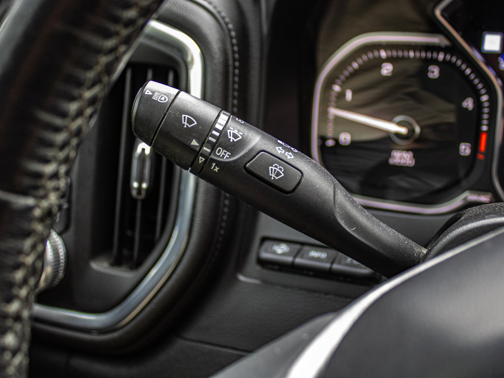 Used 2020 GMC Sierra 2500 Denali w/ Denali Ultimate Package image 27