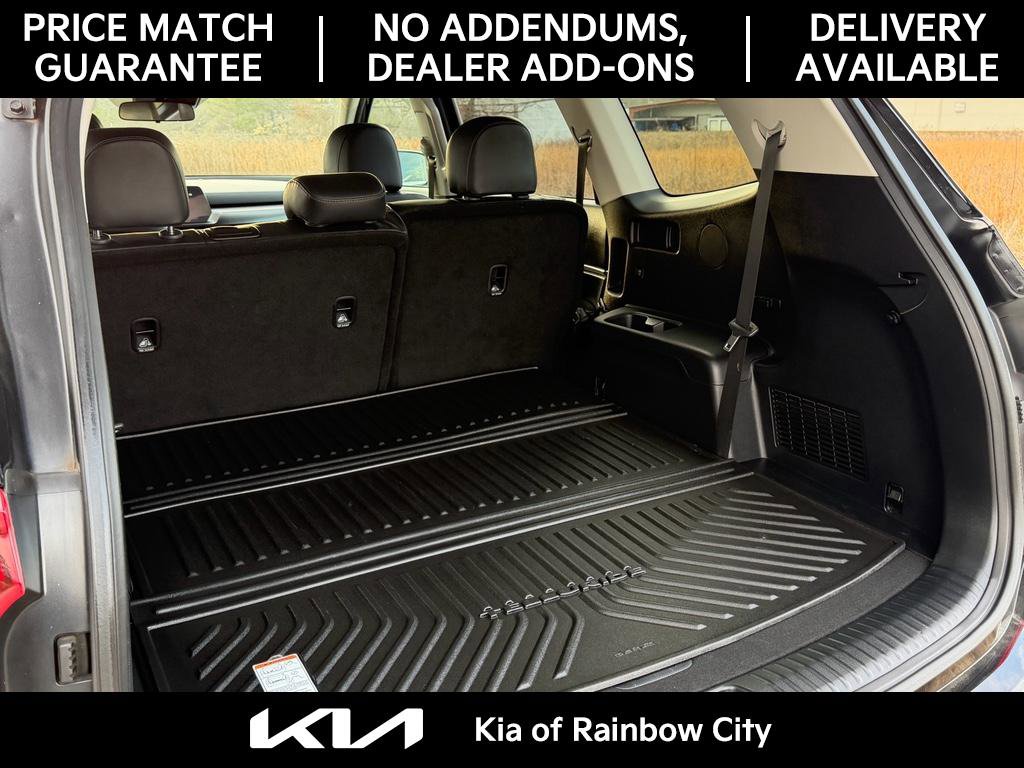 Used 2024 Kia Telluride LX image 30
