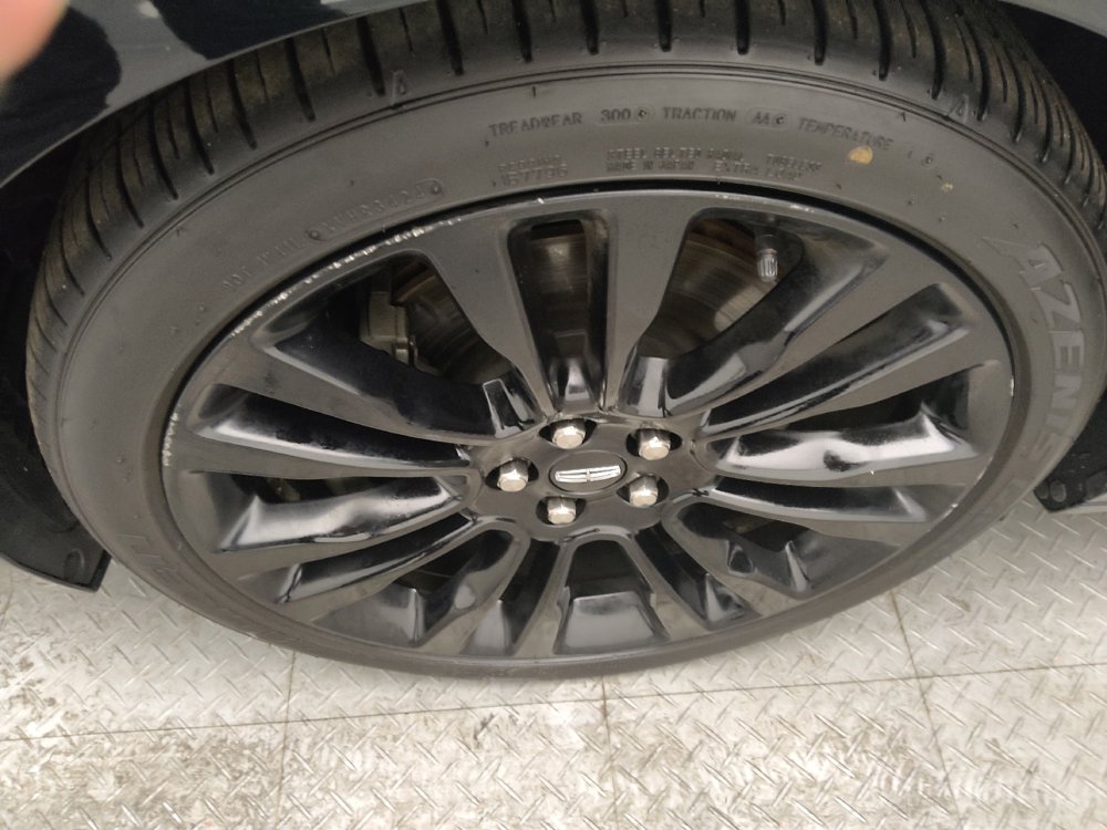 Used 2017 Lincoln Continental Reserve w/ Rear-seat Package image 31