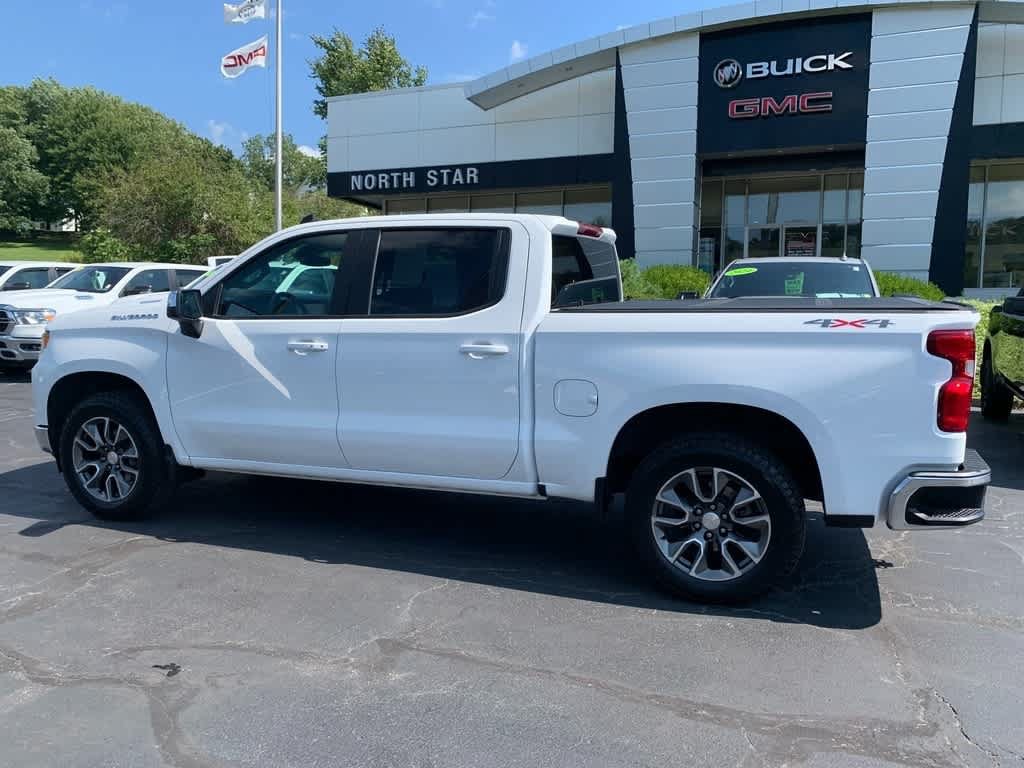 Certified 2025 Chevrolet Silverado 1500 LT AWD/4WD image 2