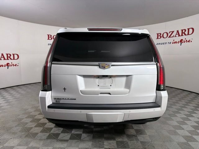 Used 2018 Cadillac Escalade Luxury AWD/4WD image 7