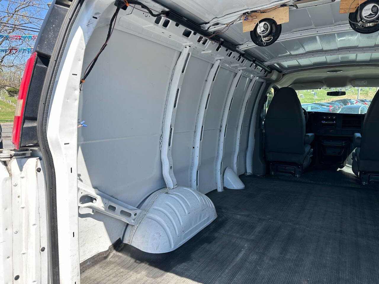 Used 2012 Chevrolet Express 1500 image 22