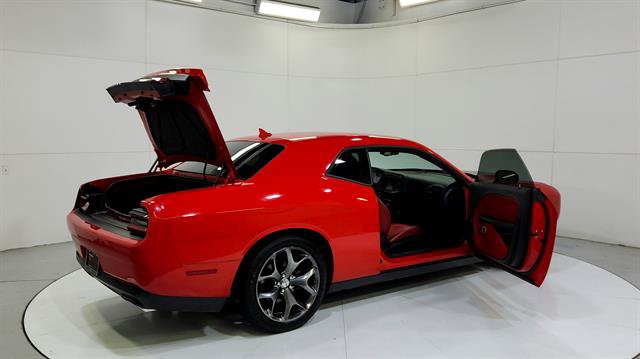 Used 2015 Dodge Challenger R/T Plus RWD image 32