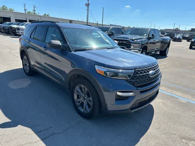 Used 2021 Ford Explorer XLT w/ Equipment Group 202A AWD/4WD image 22