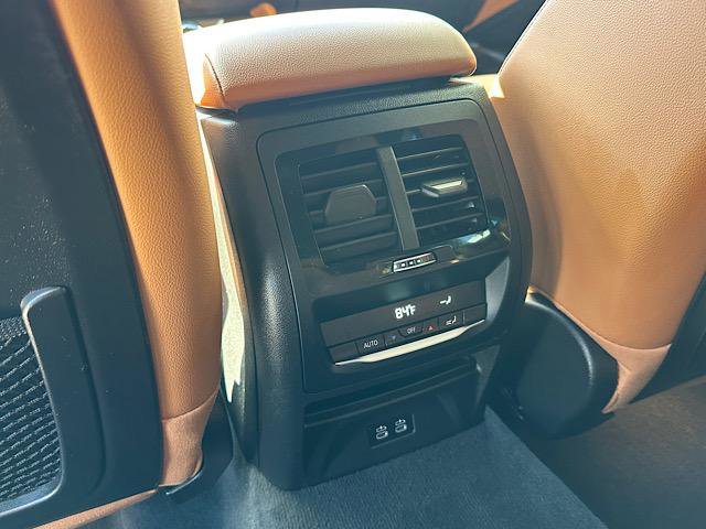 Certified 2025 BMW X4 xDrive30i AWD/4WD image 16