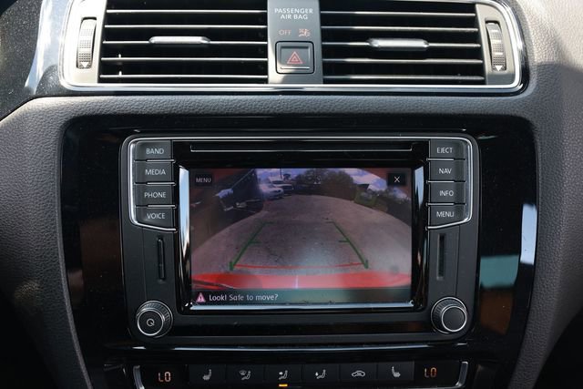 Used 2017 Volkswagen Jetta GLI FWD image 35
