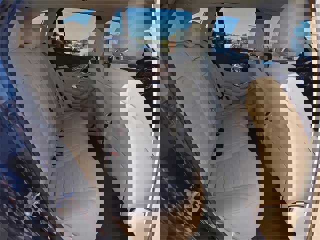 Used 2022 Mercedes-Benz GLC 300 SUV image 15