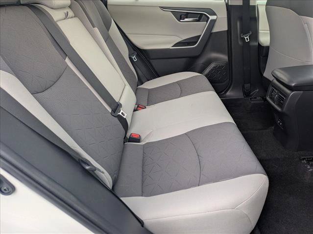 Used 2020 Toyota RAV4 XLE w/ Convenience Package FWD image 20