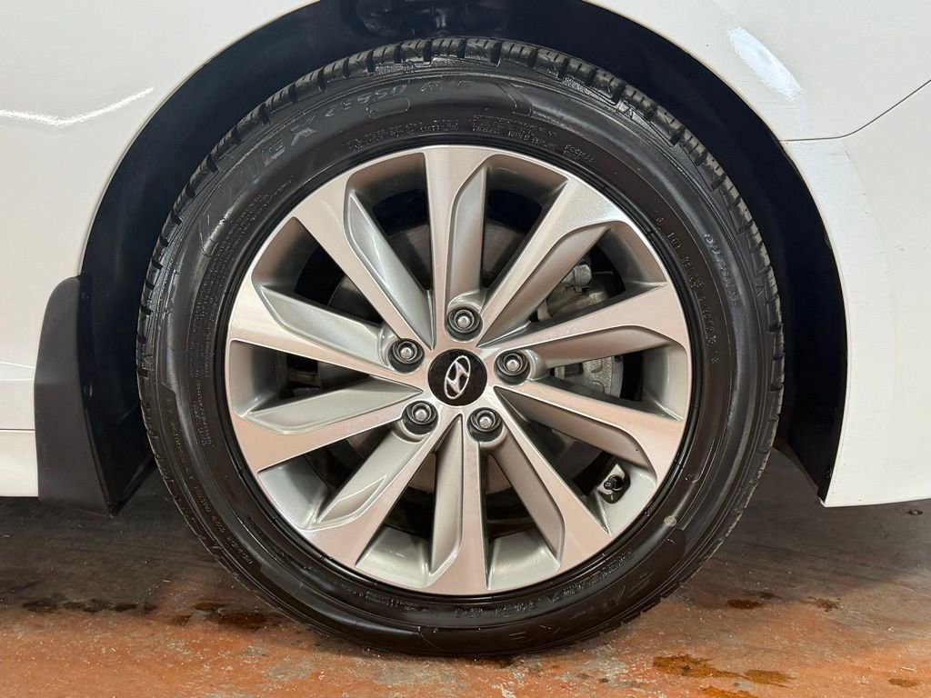 Used 2016 Hyundai Sonata Sport w/ Cargo Package image 8