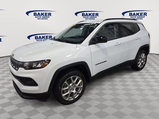 Used 2022 Jeep Compass Latitude image 4