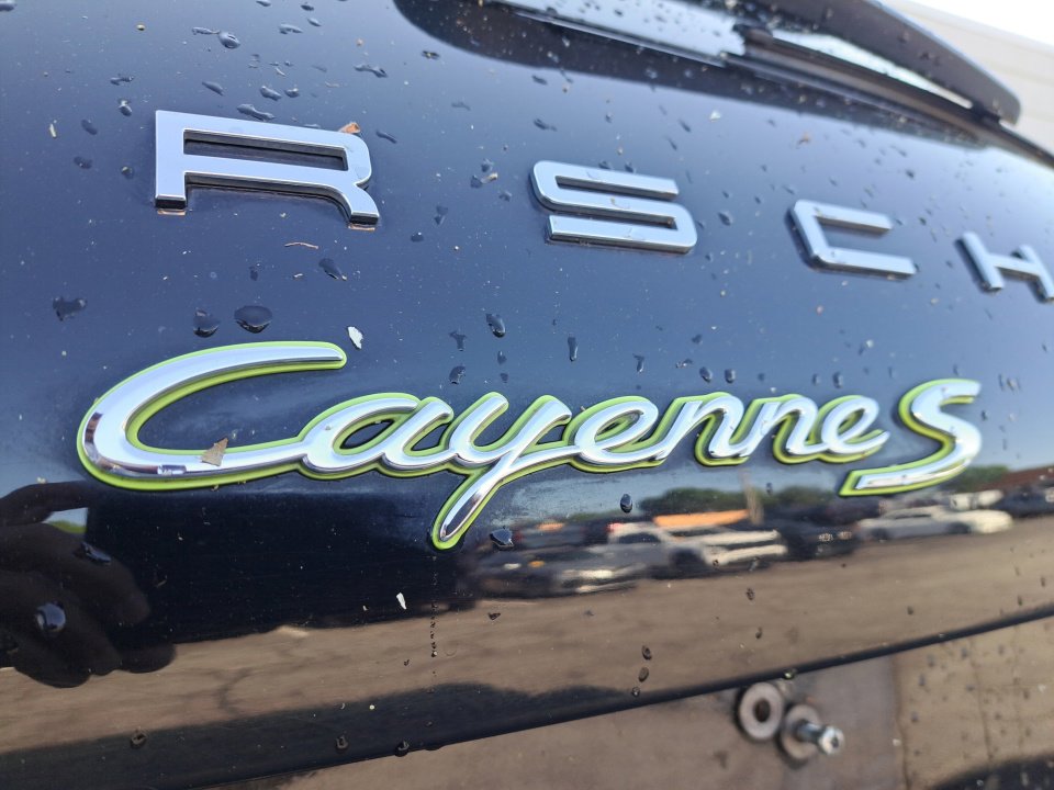 Used 2015 Porsche Cayenne S w/ Premium Package AWD/4WD image 34