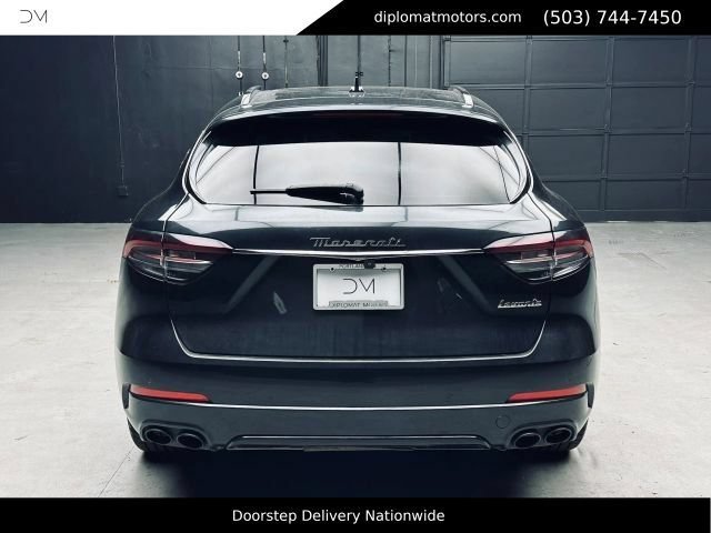 Used 2022 Maserati Levante GT AWD/4WD image 6