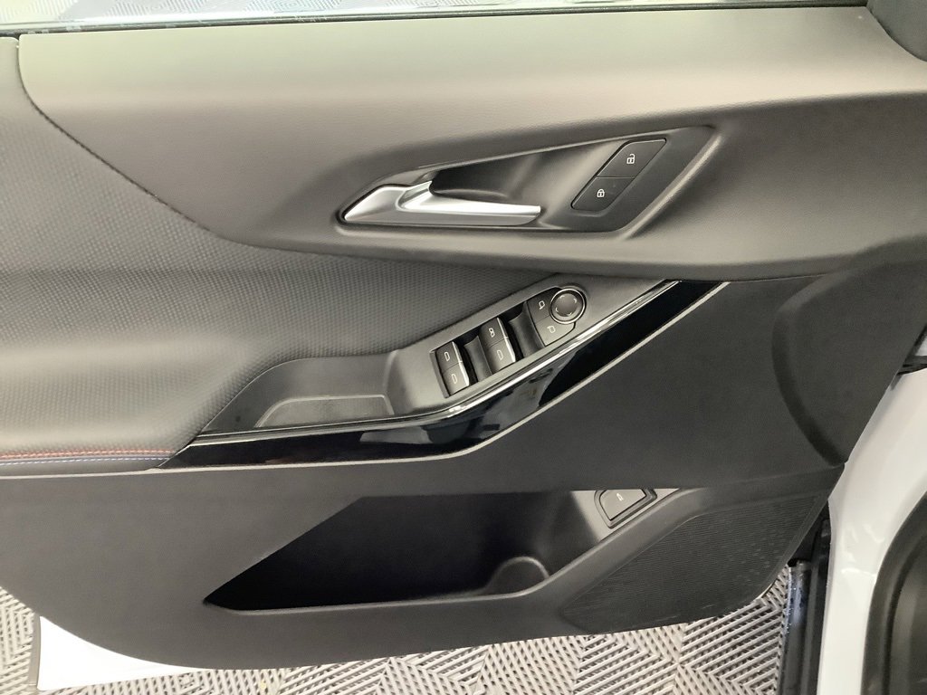New 2026 Chevrolet Equinox RS image 9