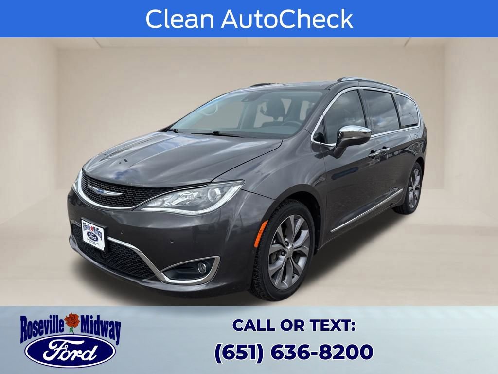 Used 2018 Chrysler Pacifica Limited w/ Tire & Wheel Group image 3