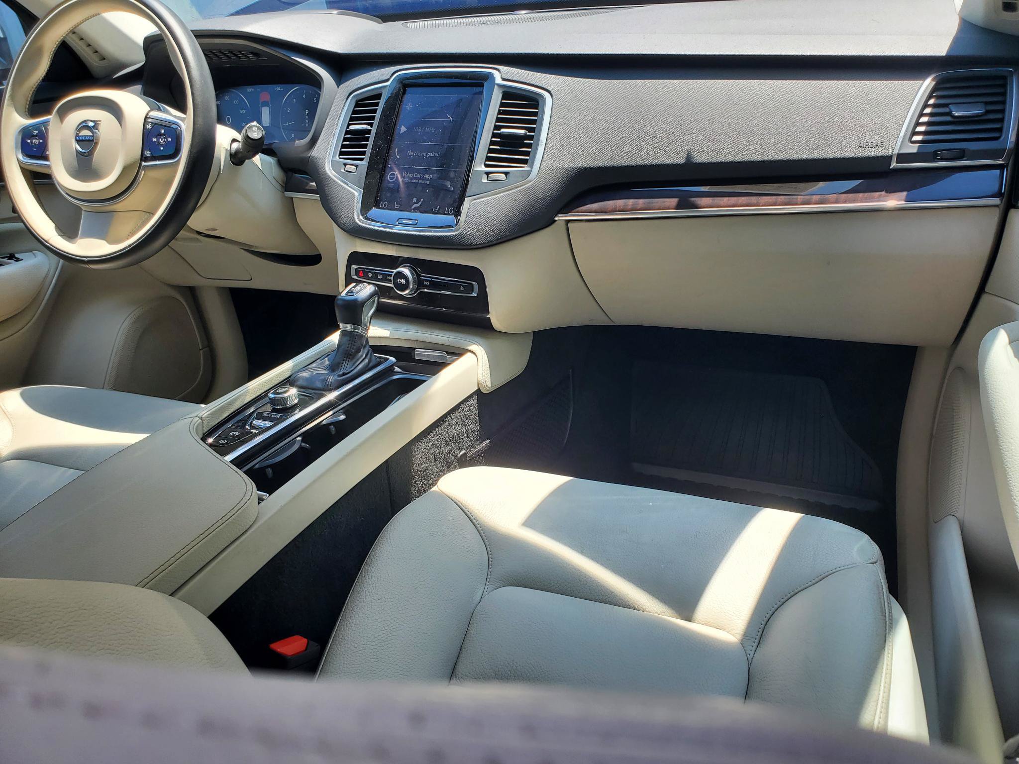 Used 2019 Volvo XC90 T6 Momentum w/ Advanced Package AWD/4WD image 27