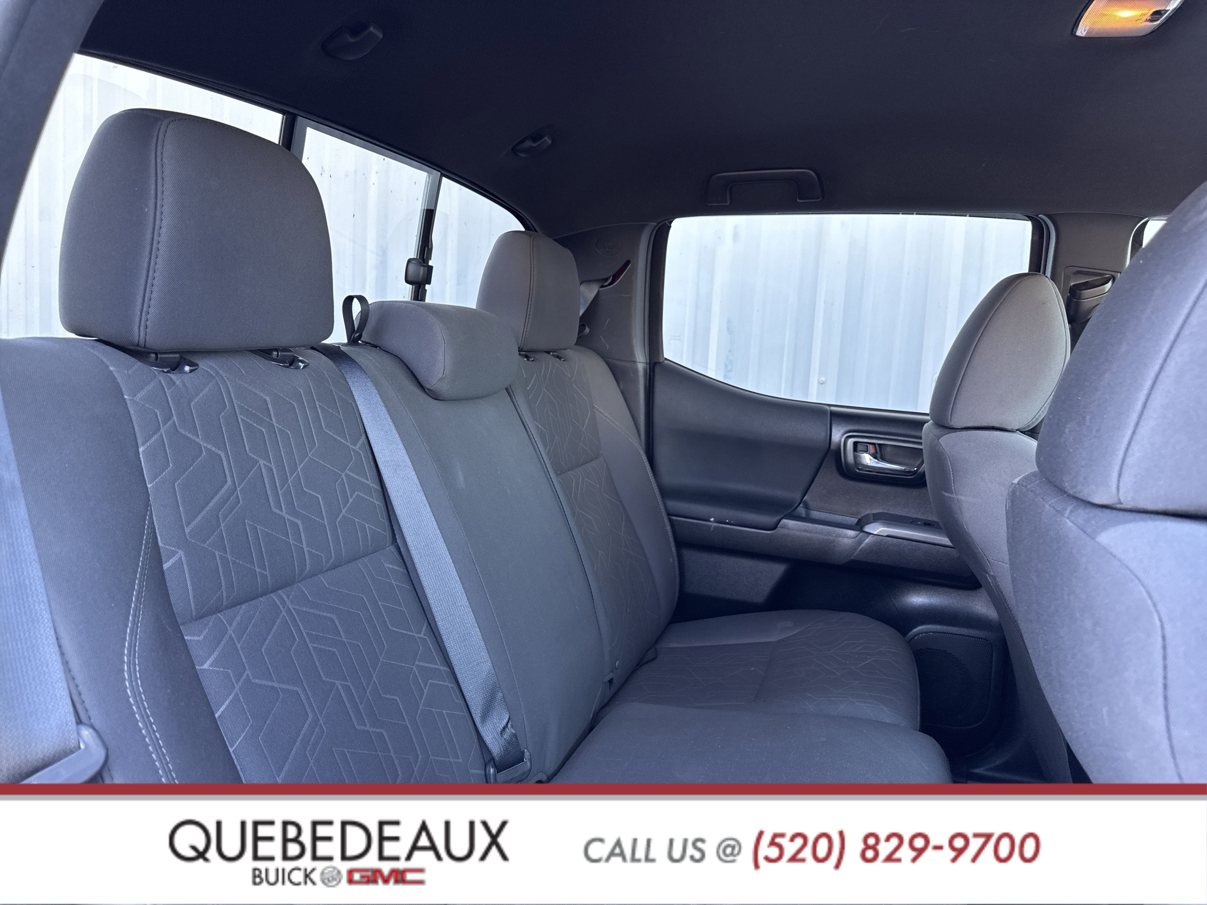 Used 2016 Toyota Tacoma TRD Sport image 38