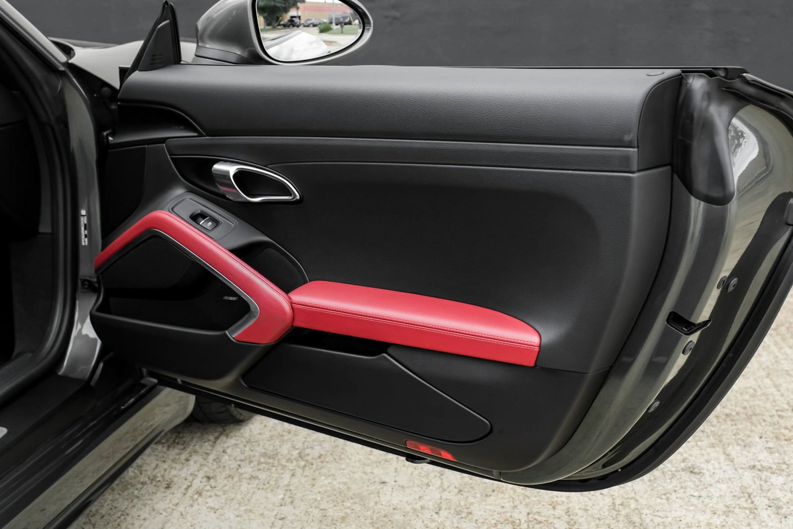 Used 2021 Porsche 718 Boxster S RWD image 47