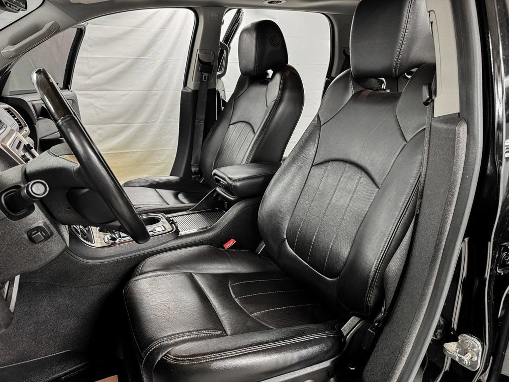 Used 2016 GMC Acadia Denali AWD/4WD image 7