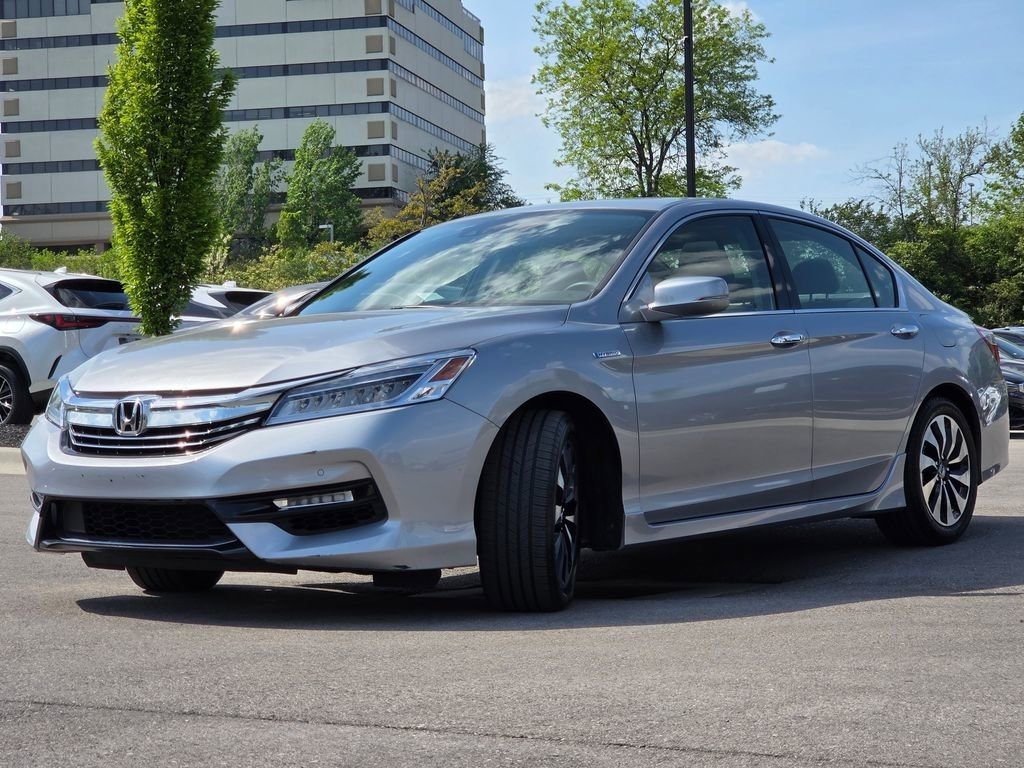 Used 2017 Honda Accord Touring image 22