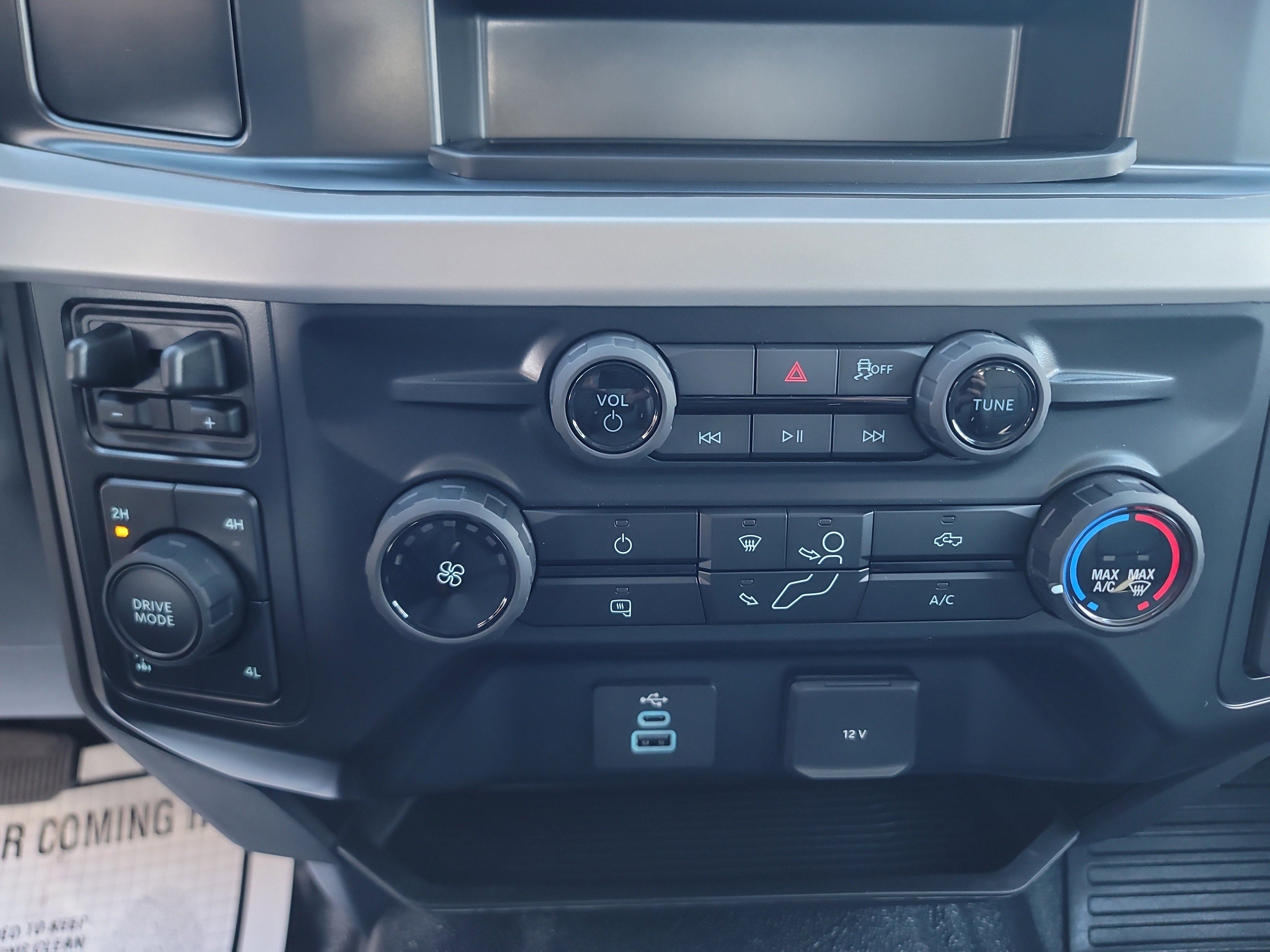 New 2026 Ford F350 XL w/ FX4 Off-Road Package image 20
