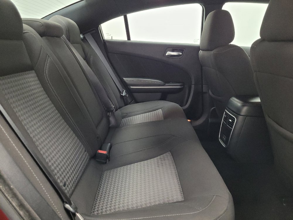 Used 2022 Dodge Charger SXT w/ Cold Weather Package RWD image 19