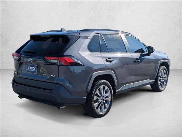 Used 2021 Toyota RAV4 XLE Premium FWD image 5