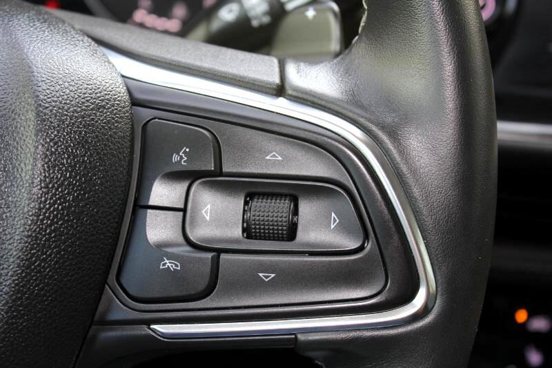 Used 2023 Buick Envision Essence image 30