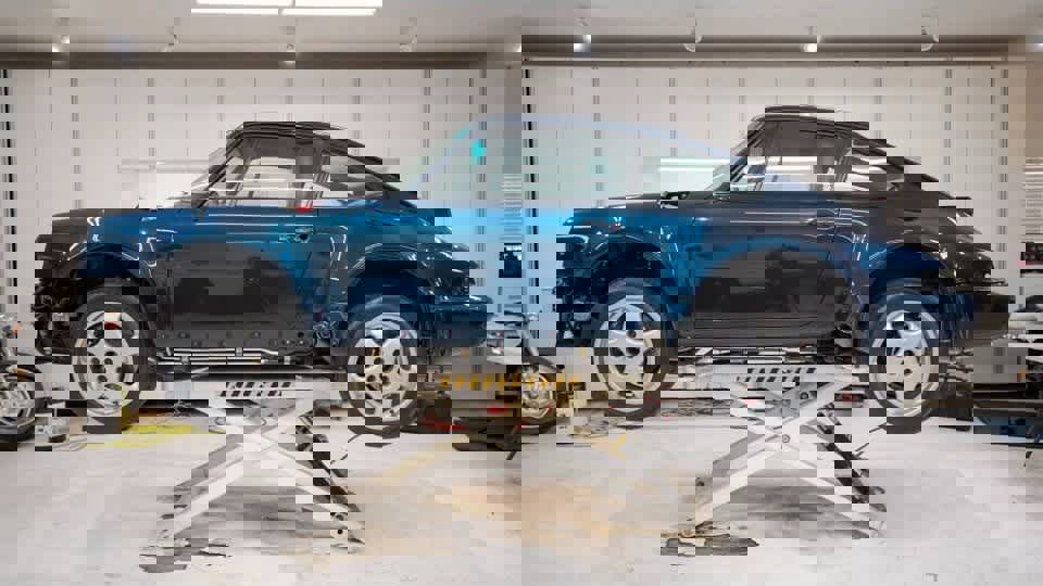 Used 1992 Porsche 911 Turbo image 53