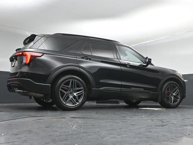 Certified 2025 Ford Explorer ST AWD/4WD image 44